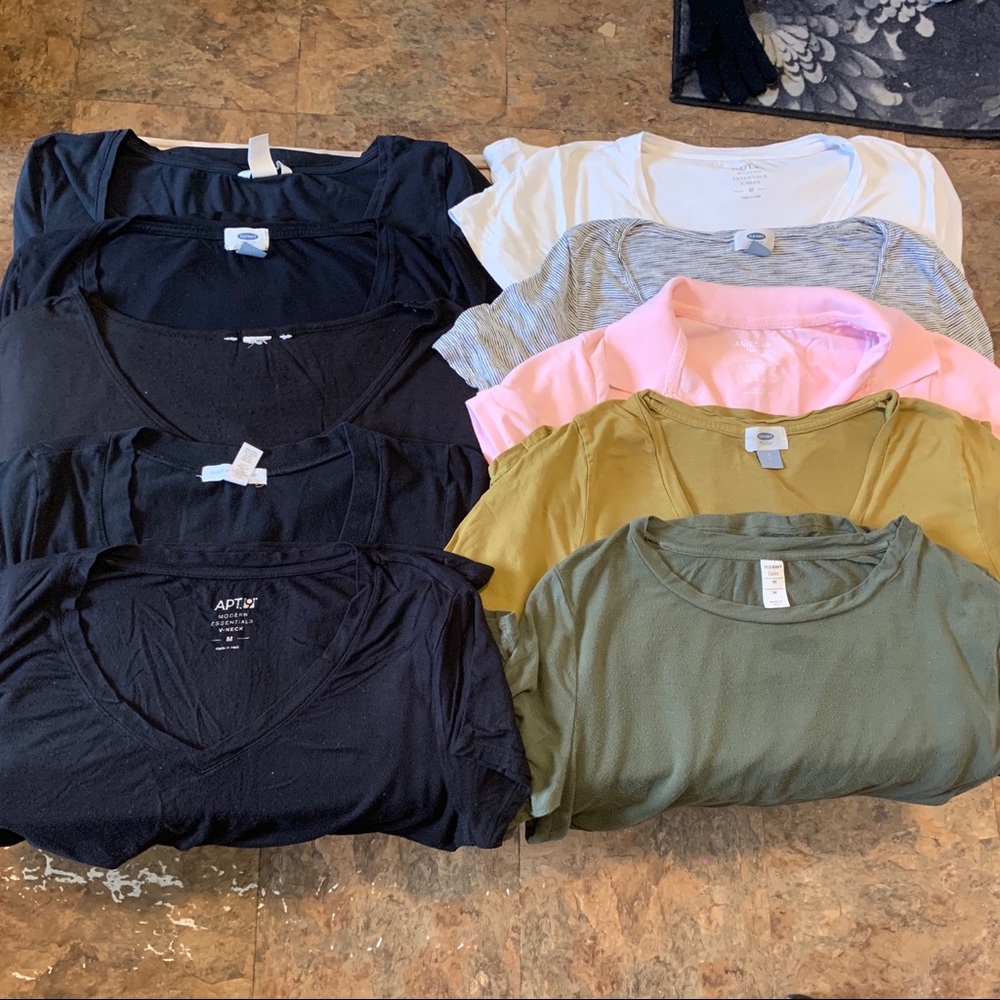 10 Plain short sleeve t shirts  Size M